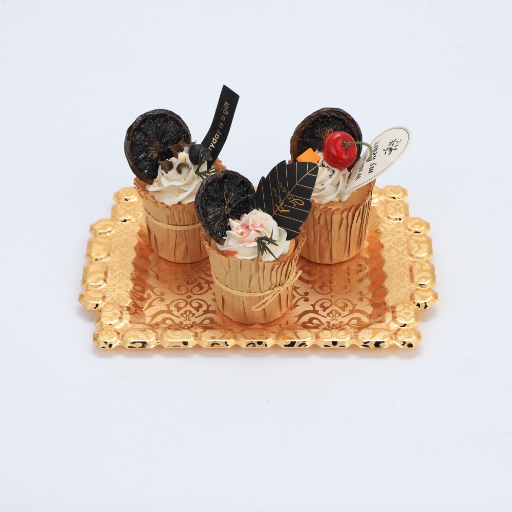 The Rectangle Has An Iron Tray Of Carrying Roses — product information