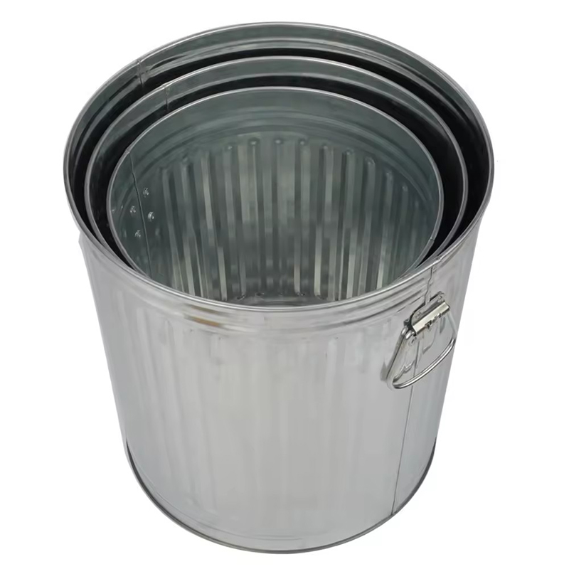 Outdoor Garbage Can — 2