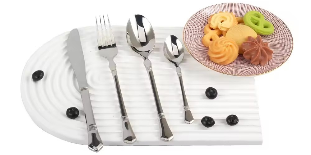 Stainless Steel Flatware Set — 4