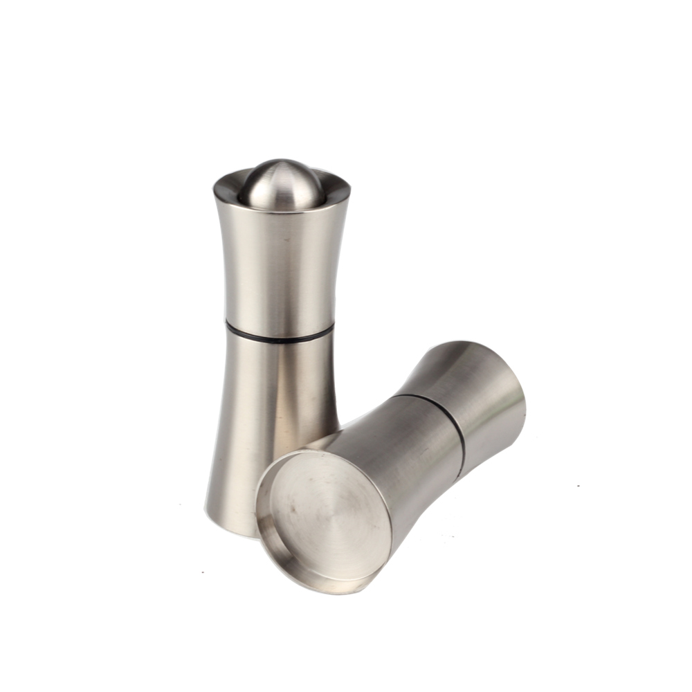 2 Pcs Stainless Steel Salt And Pepper Shaker Set for Home Kitchen Restaurant — product information