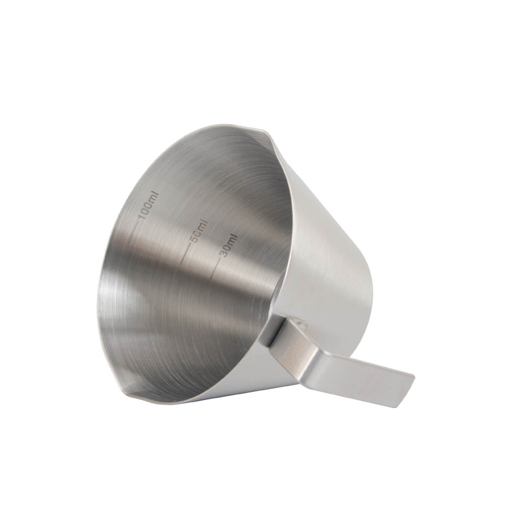 Double Spout Metal Measuring Cup With Dual Scale — 3