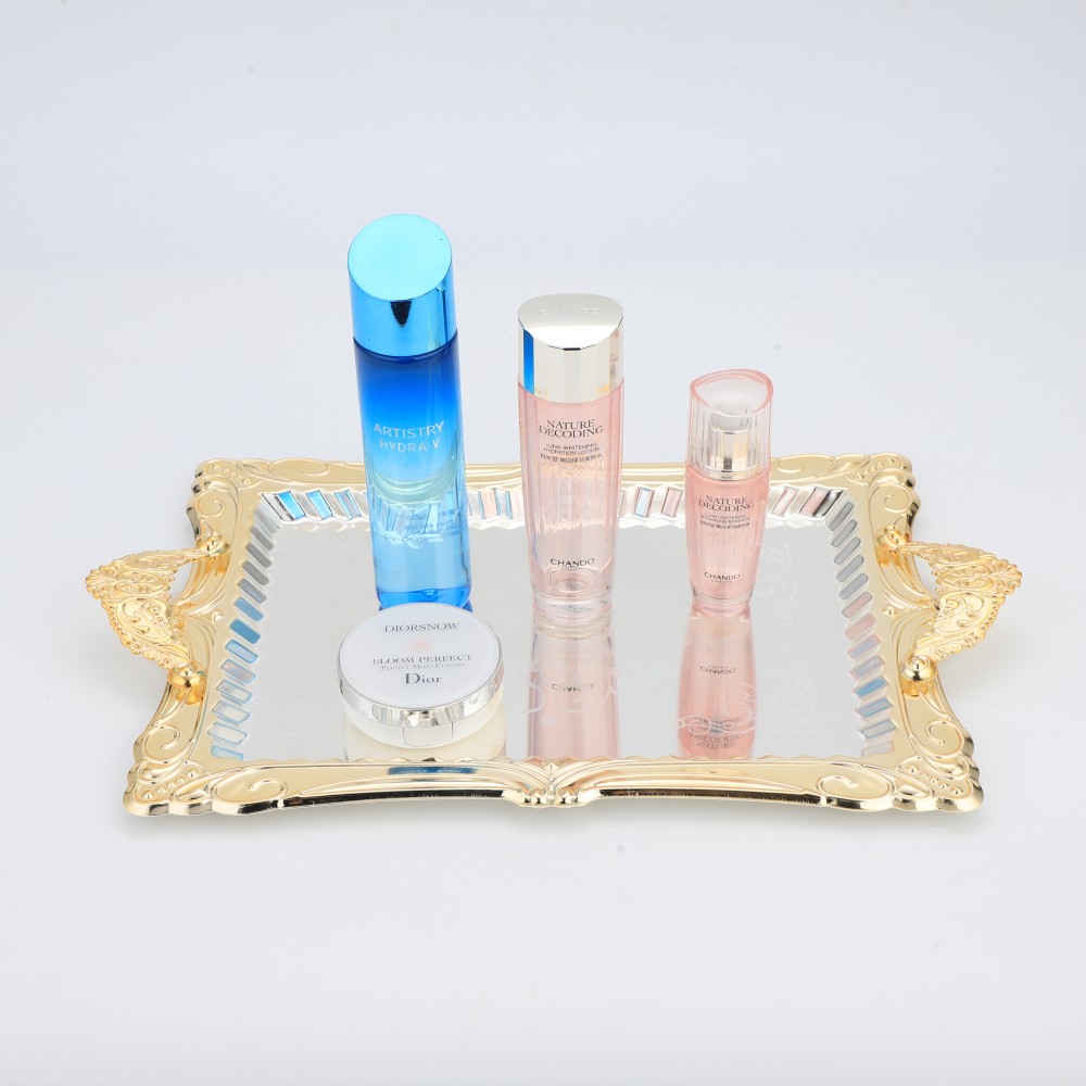 Elegant Metal Serving Tray for Home Cafe — 4