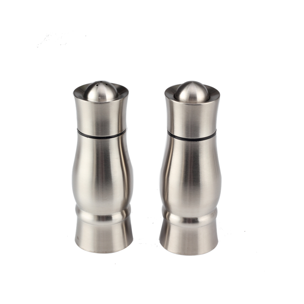 Elegant Salt And Pepper Shakers Set