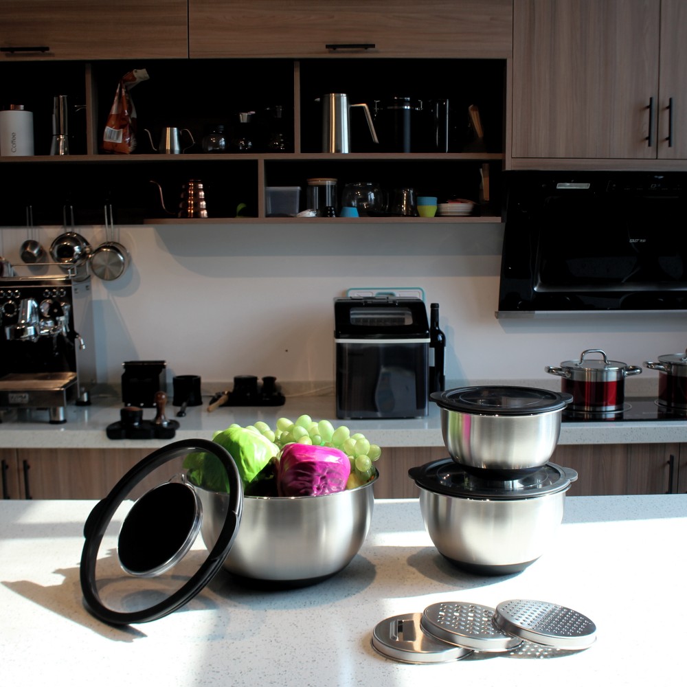 3 Sizes Stainless Steel Mixing Bowl Set — 6
