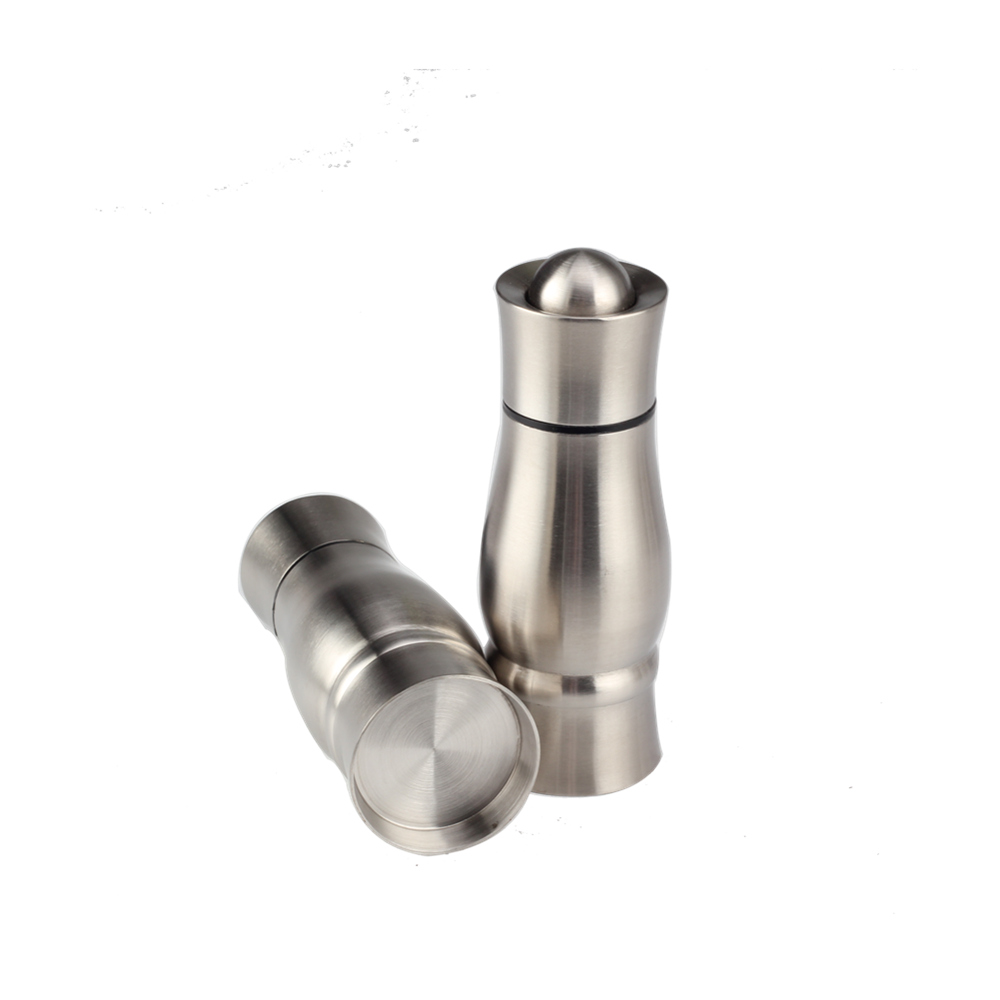 Elegant Salt And Pepper Shakers Set — 4
