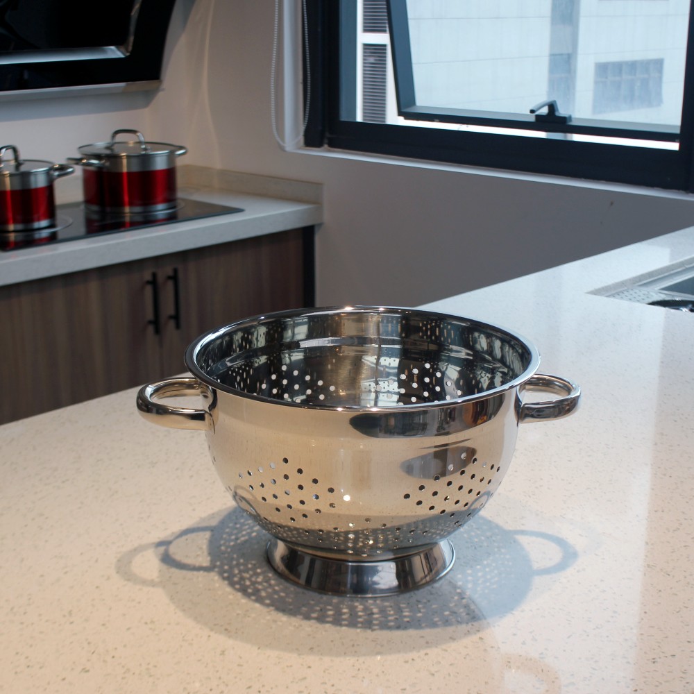 Premium Stainless Steel Colander, Pasta Strainer With Handle — product information