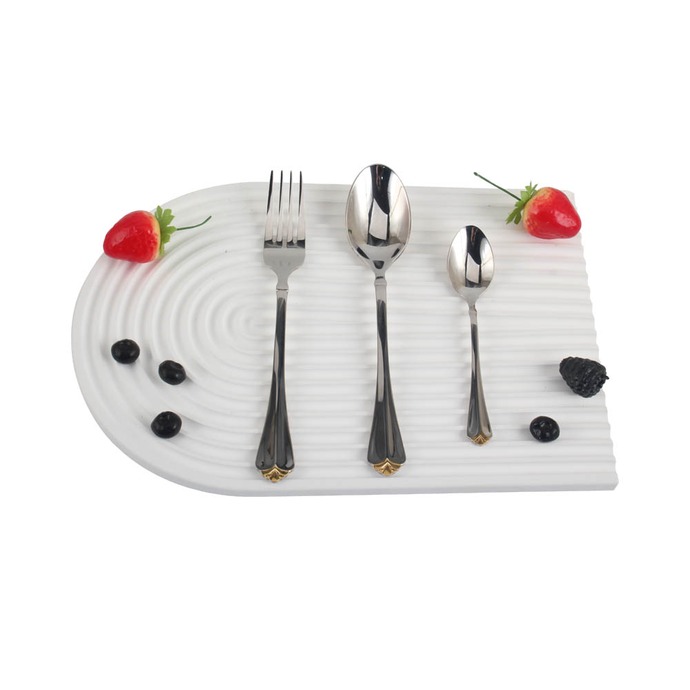 Stainless Steel Flatware Set, Mirror Polished Cutlery Set ilver plated with gold accents — product information
