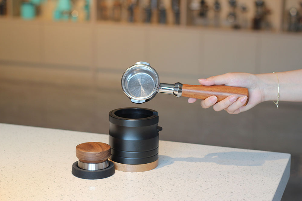 Espresso Bottomless Portafilter 2 Ears — product information