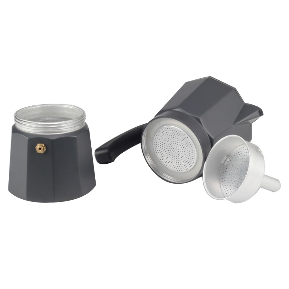 Brewing Rich Coffee Moka Pot — 4