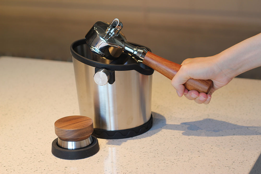 Espresso Bottomless Single Spout Portafilter With 2 Ears — product information